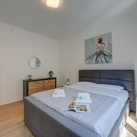 Boutique Homes - Happy Lugano