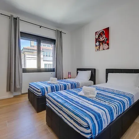 아파트 Boutique Homes